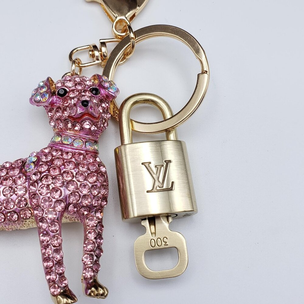 LV Gold Padlock 🔑 Authentic Louis Vuitton Charm + Unbranded Dog Keychain - Picture 7 of 10